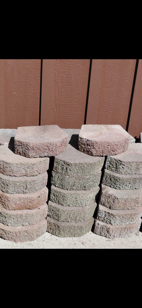 Castle Block Brick Retaining