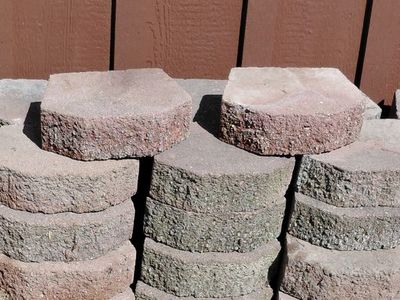 Castle Block Brick Retaining