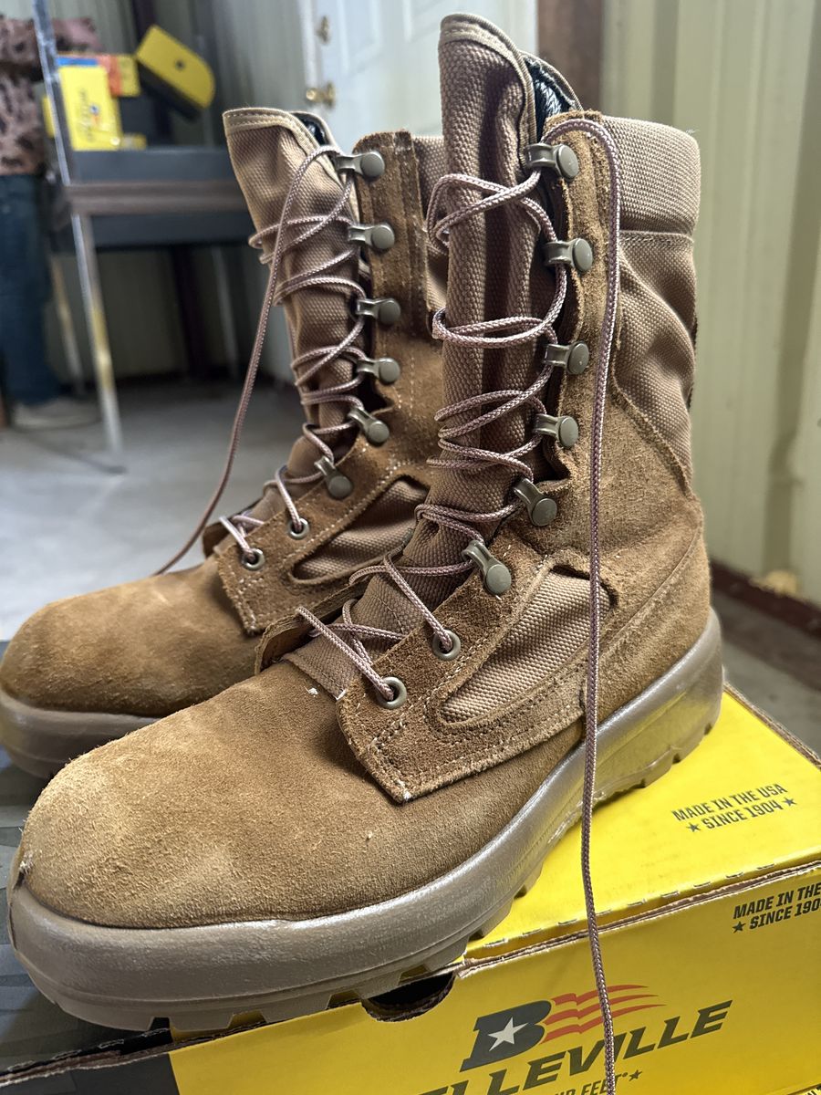 Mens Tan Combat Boots 8.5 Regular Fit Belleville