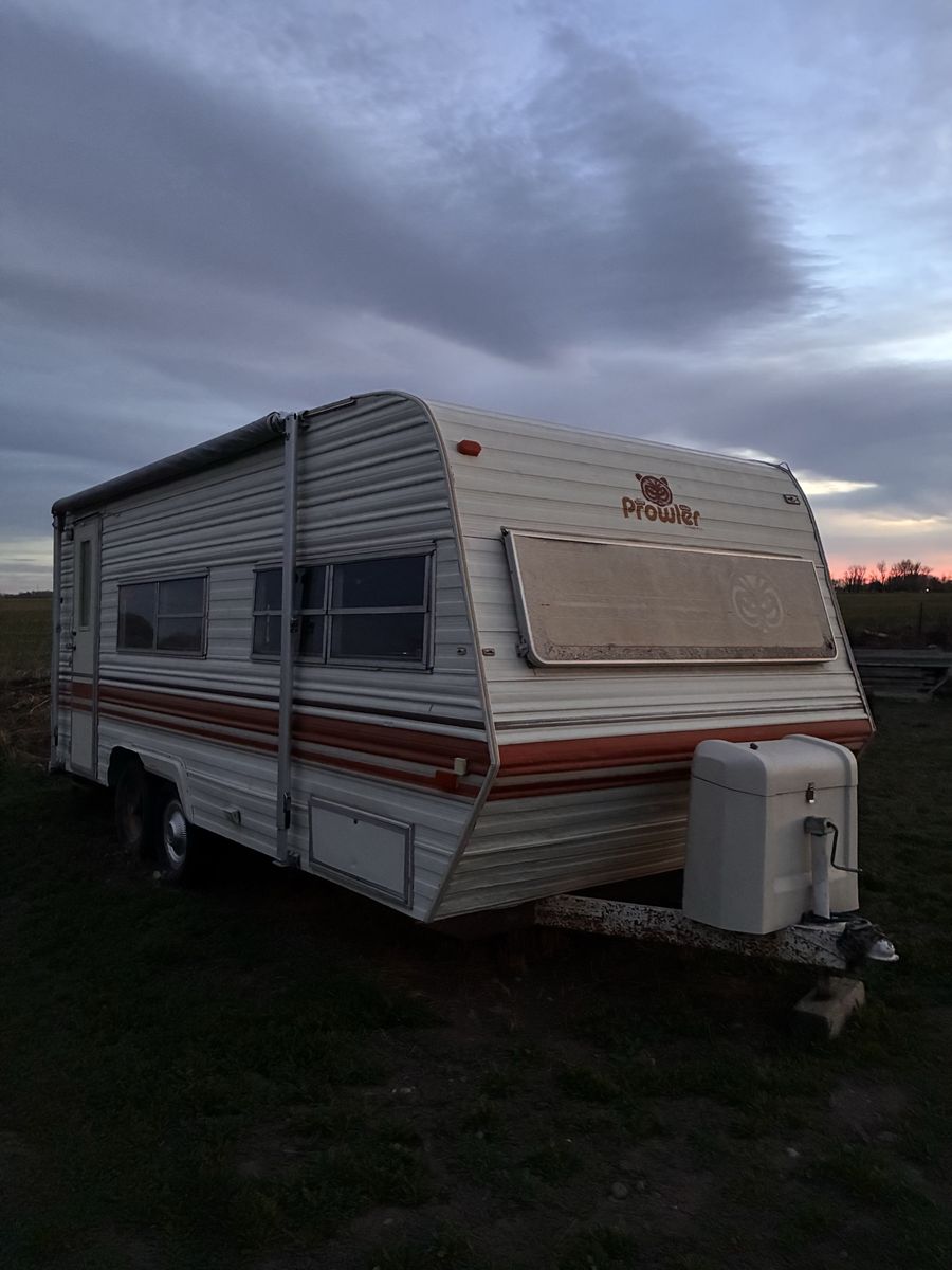 1983 Prowler Camper