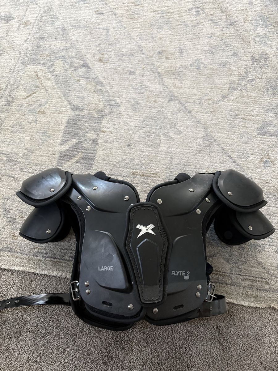 Xenith shoulder pads