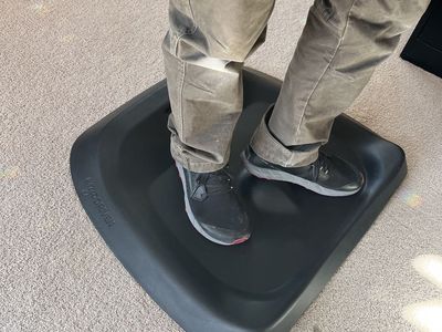 ErgoDriven Topo Not-Flat Standing Desk Mat
