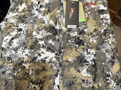 SITKA Celsius Midi Jacket Optifade Elevated II Mens XL - NEW with Tags