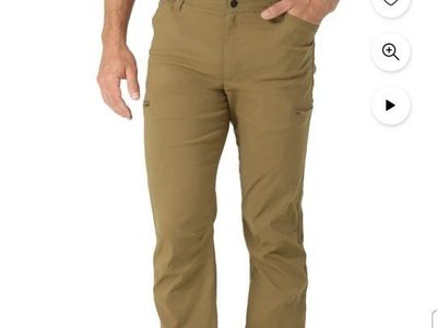 Wrangler Men's Outdoor All Terrain Cargo Pant with UPF 50+ Protection - Size 32/30 - 2 different shades of khaki