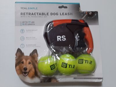 REAL SIMPLE High Quality 15-ft Retractable Dog Leash with LED Light, Reflective Cord and 3 Tennis Balls - New