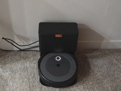 Roomba i5+ combo vacuum+mop
