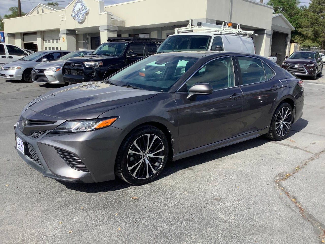 2020 Toyota Camry SE