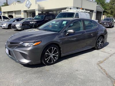 2020 Toyota Camry SE