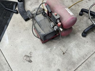 Job site air compressor