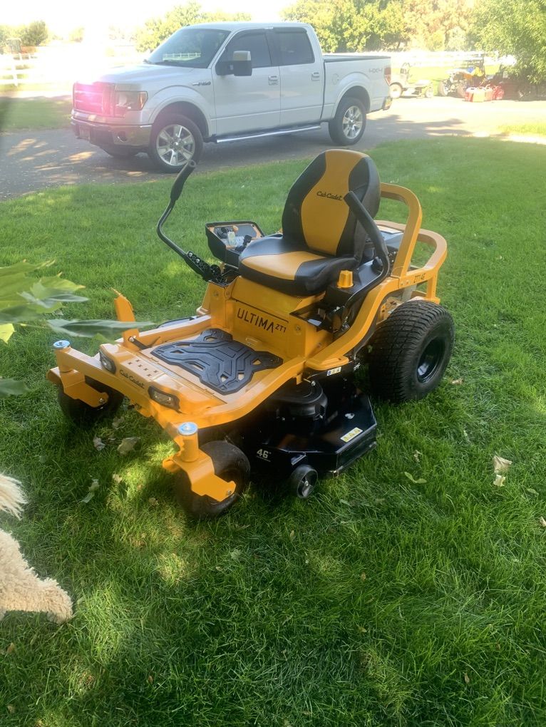 Cub Cadet ZT1 Zero Turn Mower