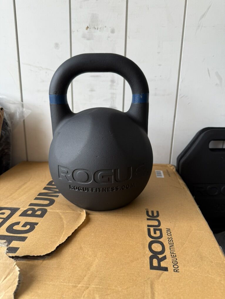 New Rogue Fitness 97 Pound Competition Kettlebell
