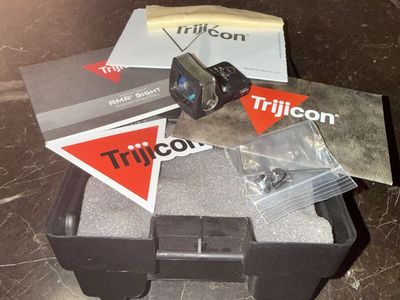 Trijicon RMR 700021 7 MOA Amber reticle