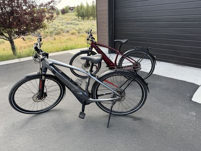 Specialized Pedal-assist E-Bikes