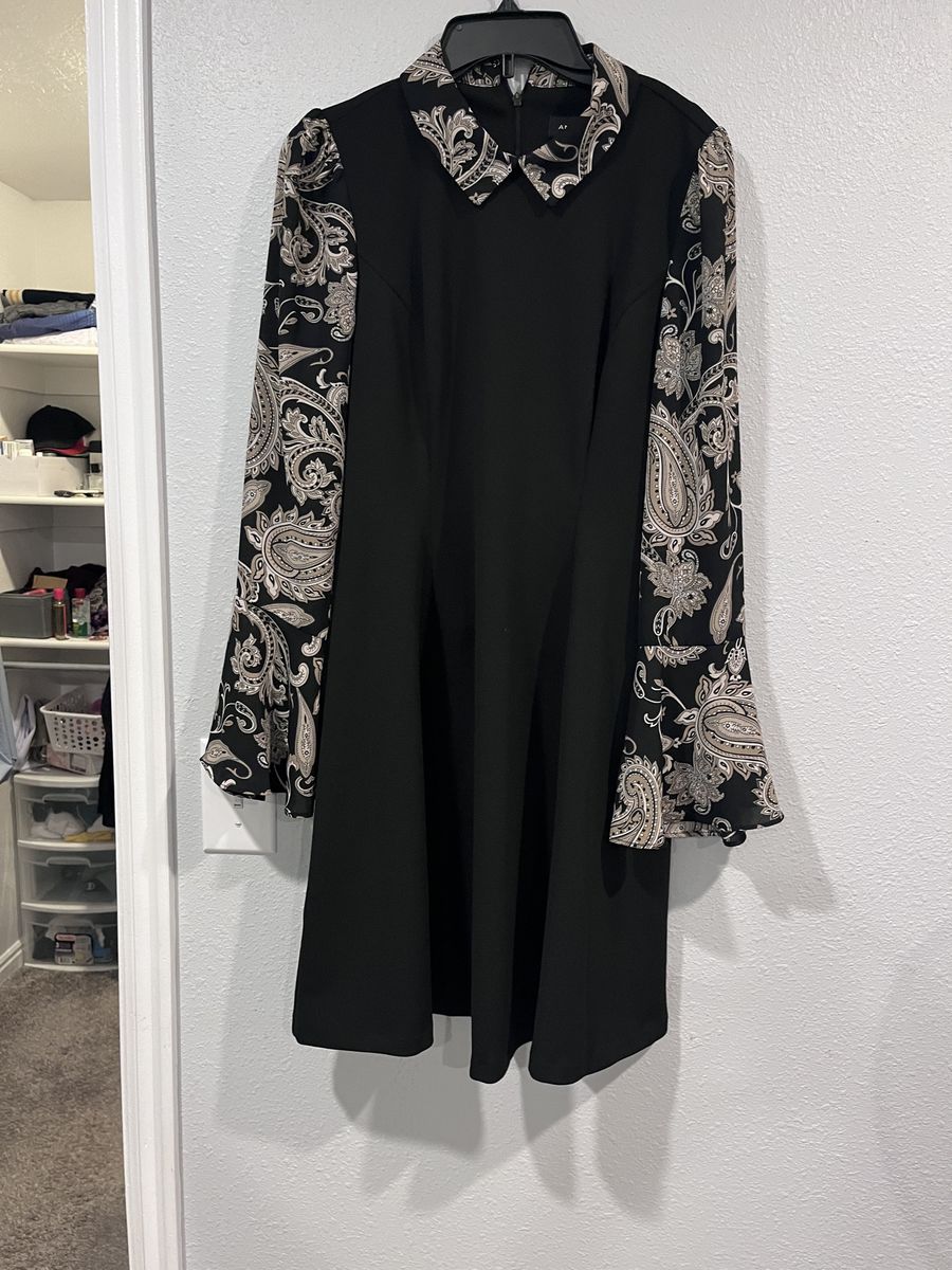 AT Women's Black Paisley Print Bell Sleeve Mini Dress