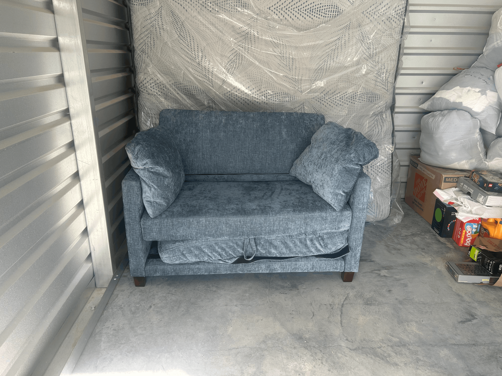 Fold out sofa bed