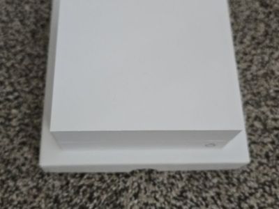 Oura Ring Gen 3 size 10 (includes sizing box)