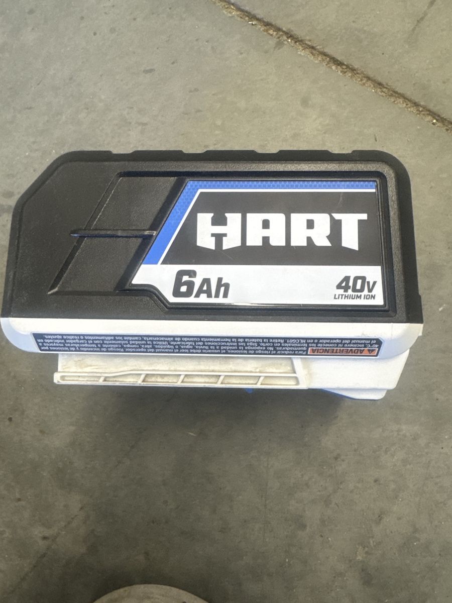 Hart 40V 6Ah Lithium-Ion Battery and Charger HLBP04VNM