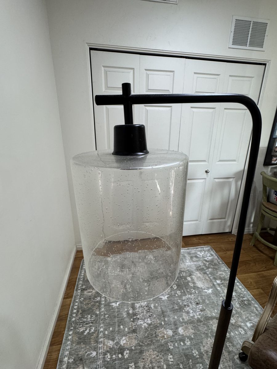 Floor lamp