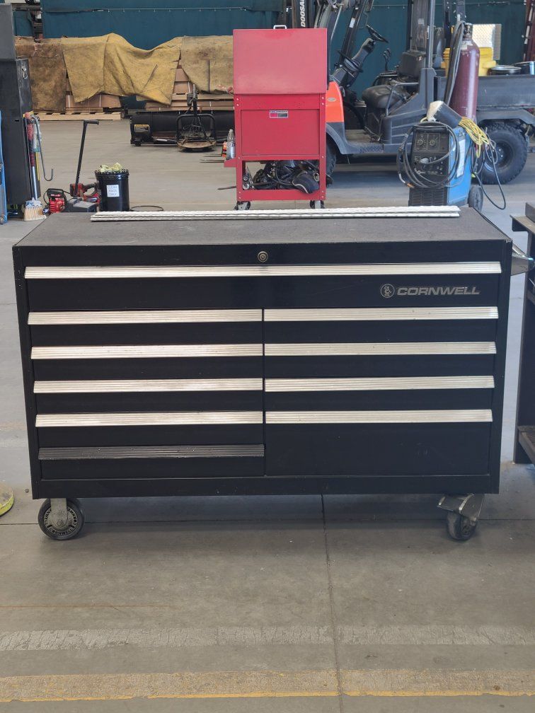 Cornwell 58-00115 11-Drawer Rolling Tool Chest - Black