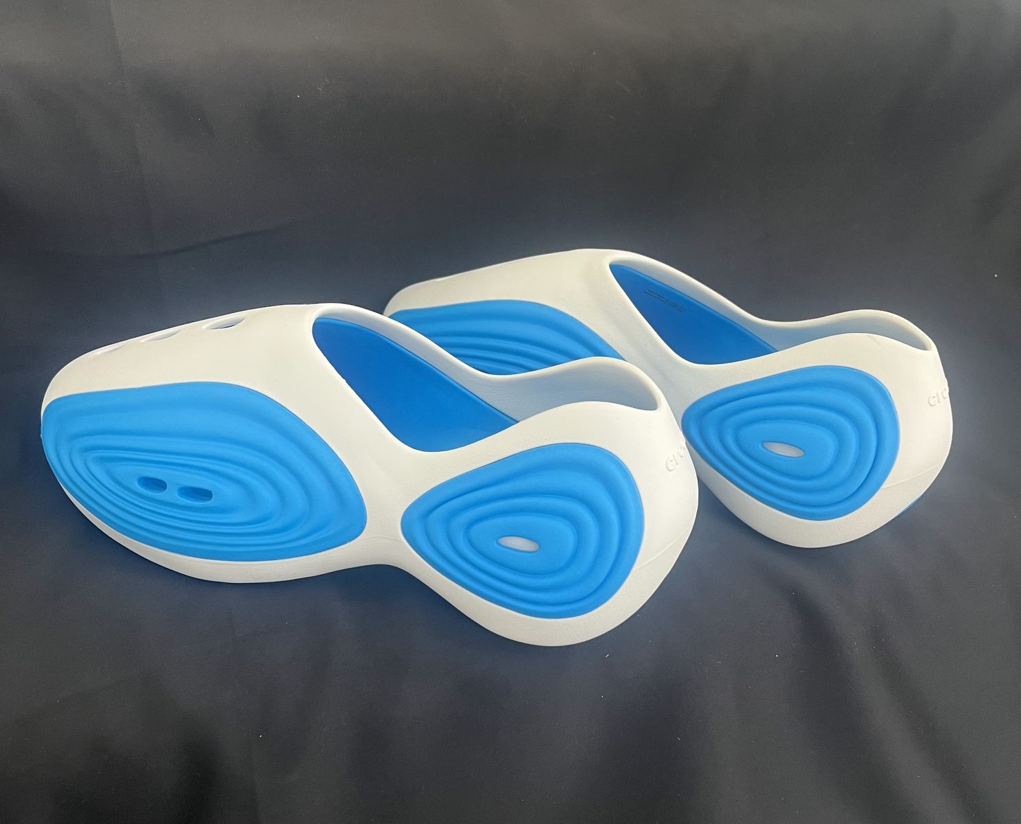 Crocs Ripple | White/Blue | Men's 11 | New in Box