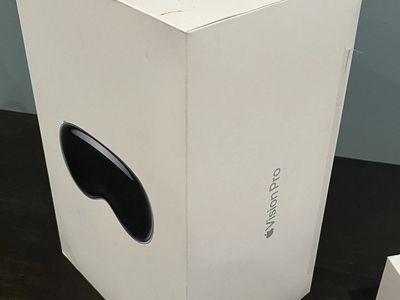 Apple Vision Pro / M2 / 256GB / MQL83LL/A / A211