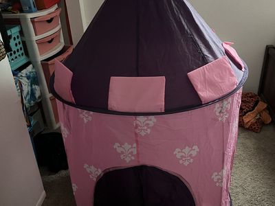 Pink/Purple Princess Pop Up Tent/Castle