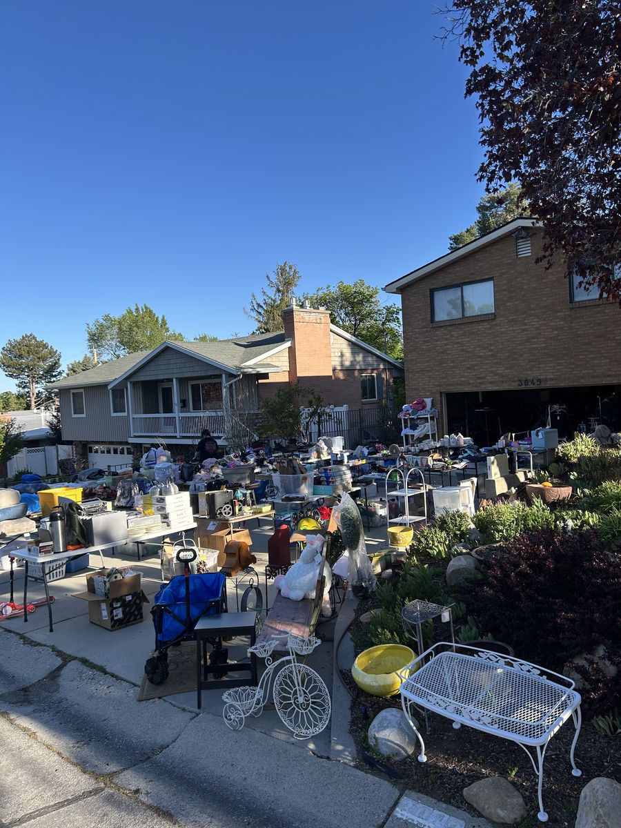 HUGE YARD SALE! Home-goods, clothing, shoes, kids toys, designer bags!