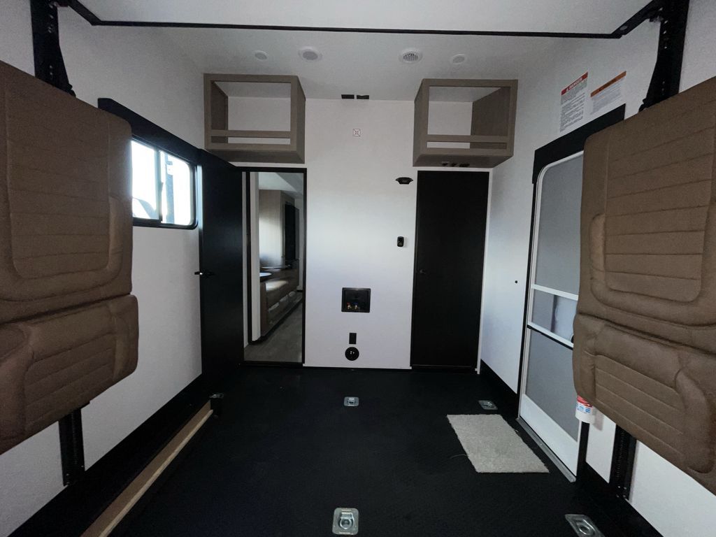 Main image 48