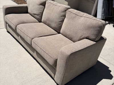 Serta Pull-Out Sofa