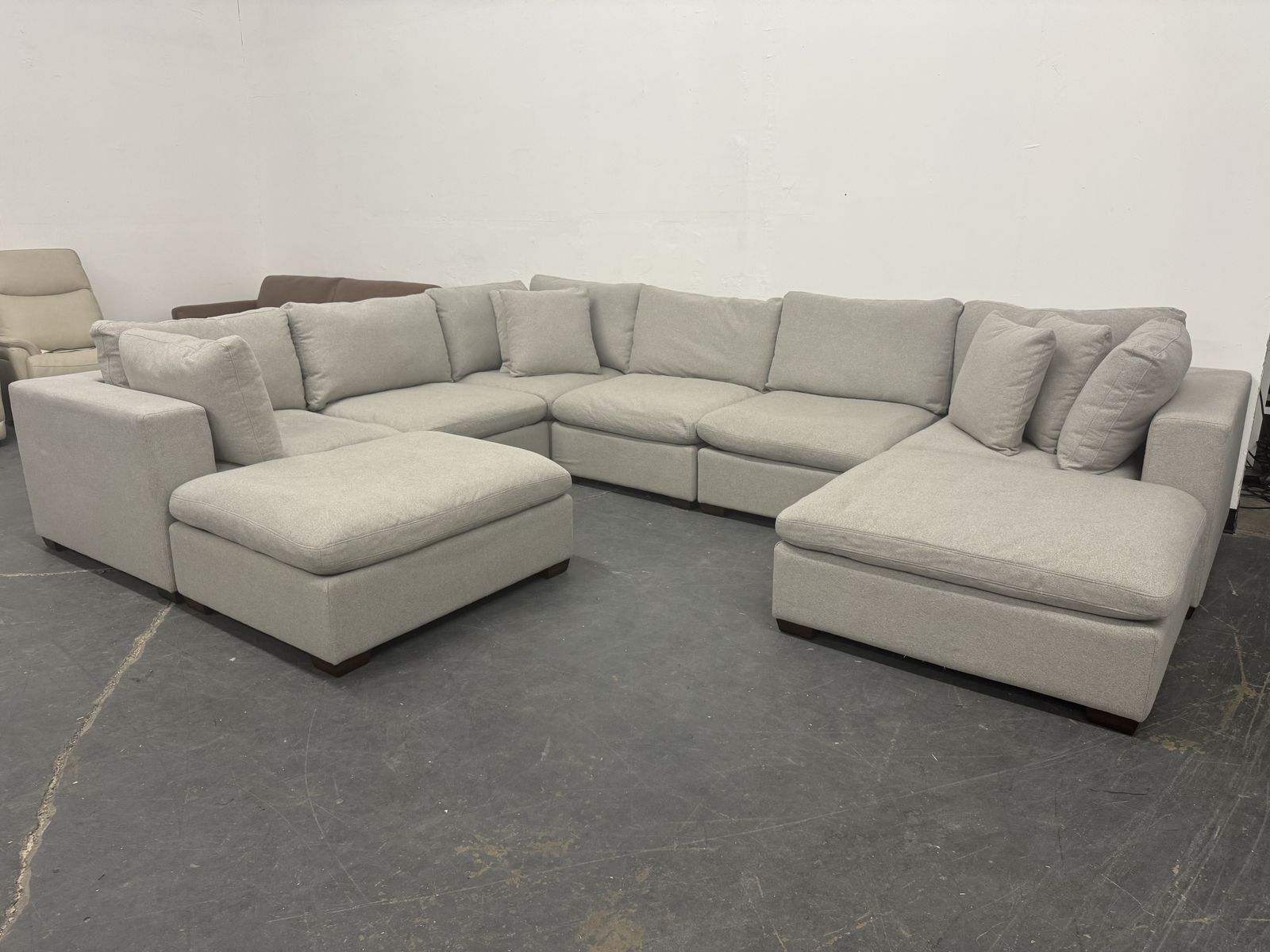 HUGE GRAY COSTCO MODULAR SECTIONAL SOFA COUCH