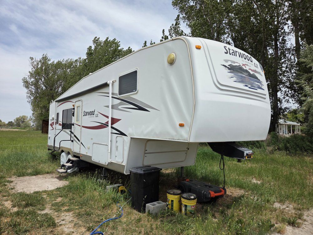 2007 McKenzie Starwood 29RKD 5th Wheel Camper