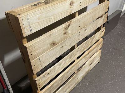 ***Free***Standard Wood Pallet - Used for Shipping or DIY Projects. 4’x4’x6.5”. Heavy duty.