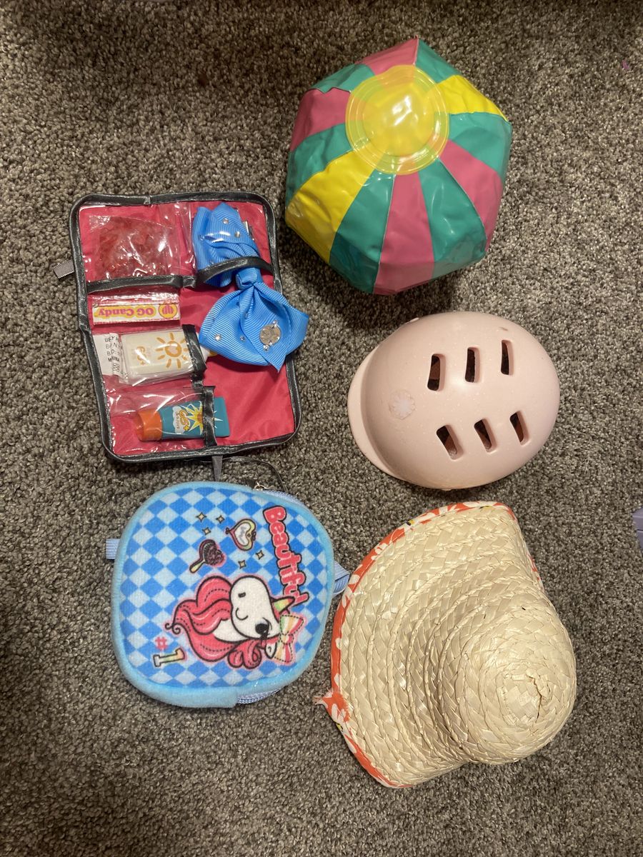 5 Random American Girl Doll Items
