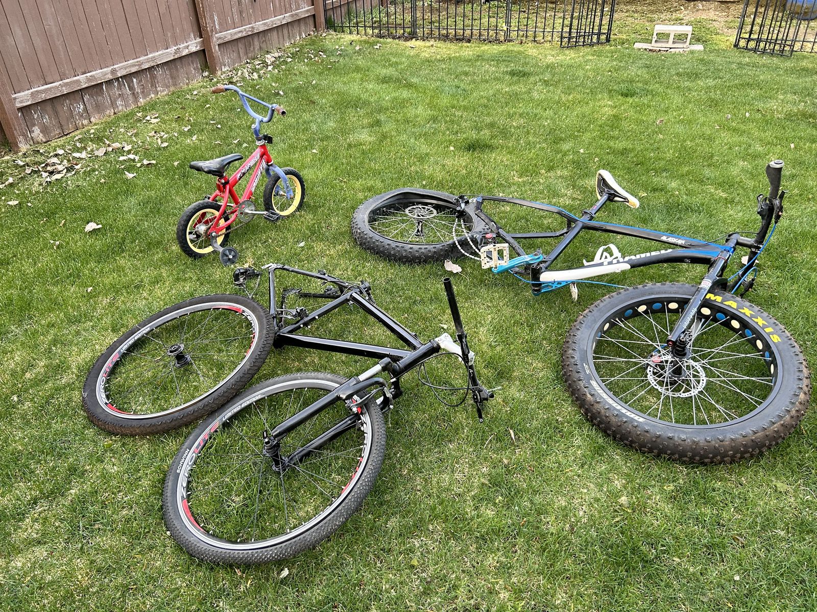 Bikes - Bluto Fat Bike Fork & Other Parts & Free Kids Bike