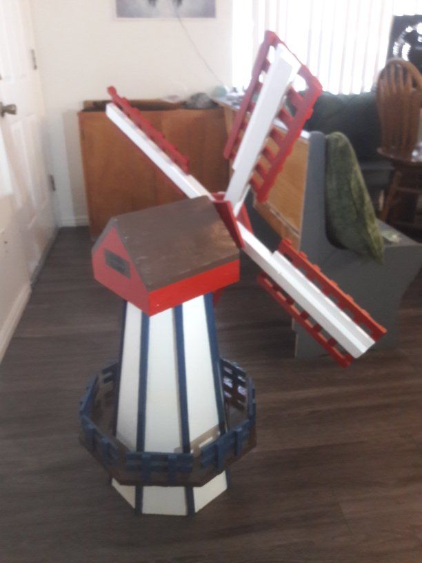 Main image 3