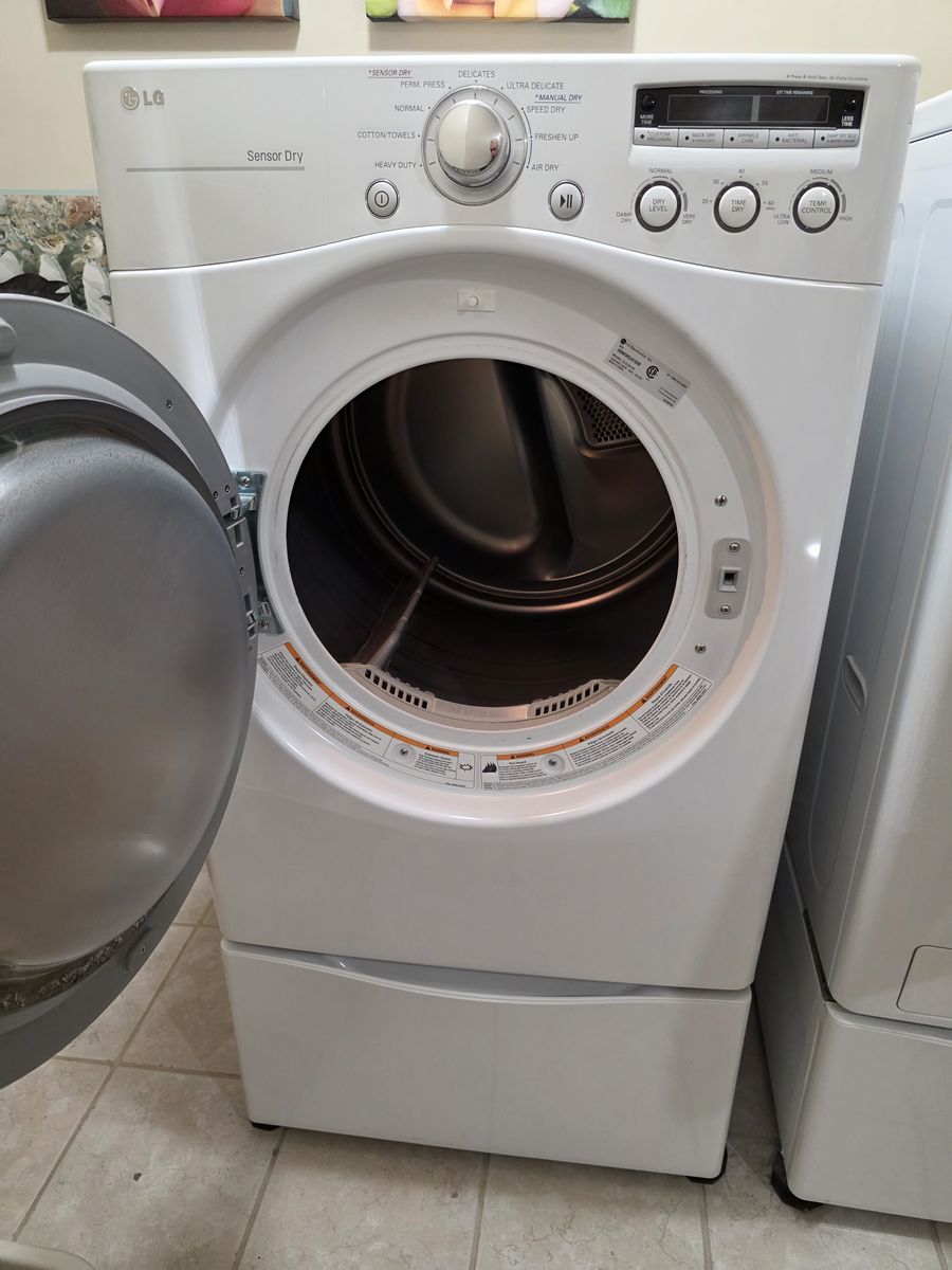 LG Extra Large Capacity Electric Dryer DLE2301W
