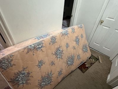 Twin size spring mattress