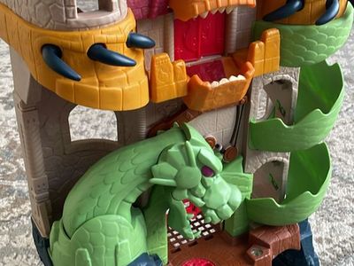 2008 Fisher-Price Imaginext Dragon World Castle Fortress