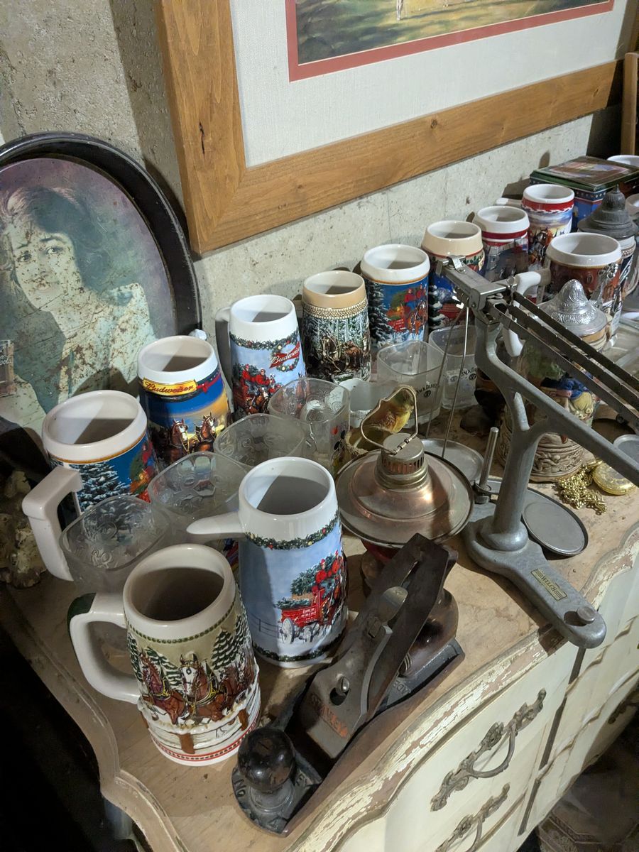 13 Budweiser Stein's