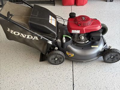 Honda HRR216 ( NEW CONDITIONS )