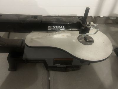 Central Machinery Scroll Saw - Woodworking Power Tool with Light