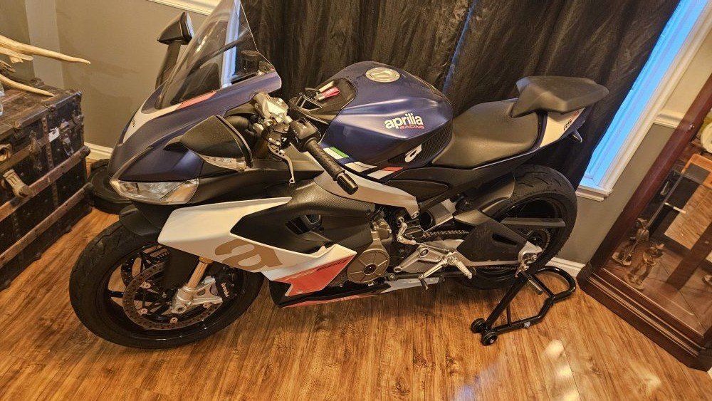 2023 Aprilia Rs660
