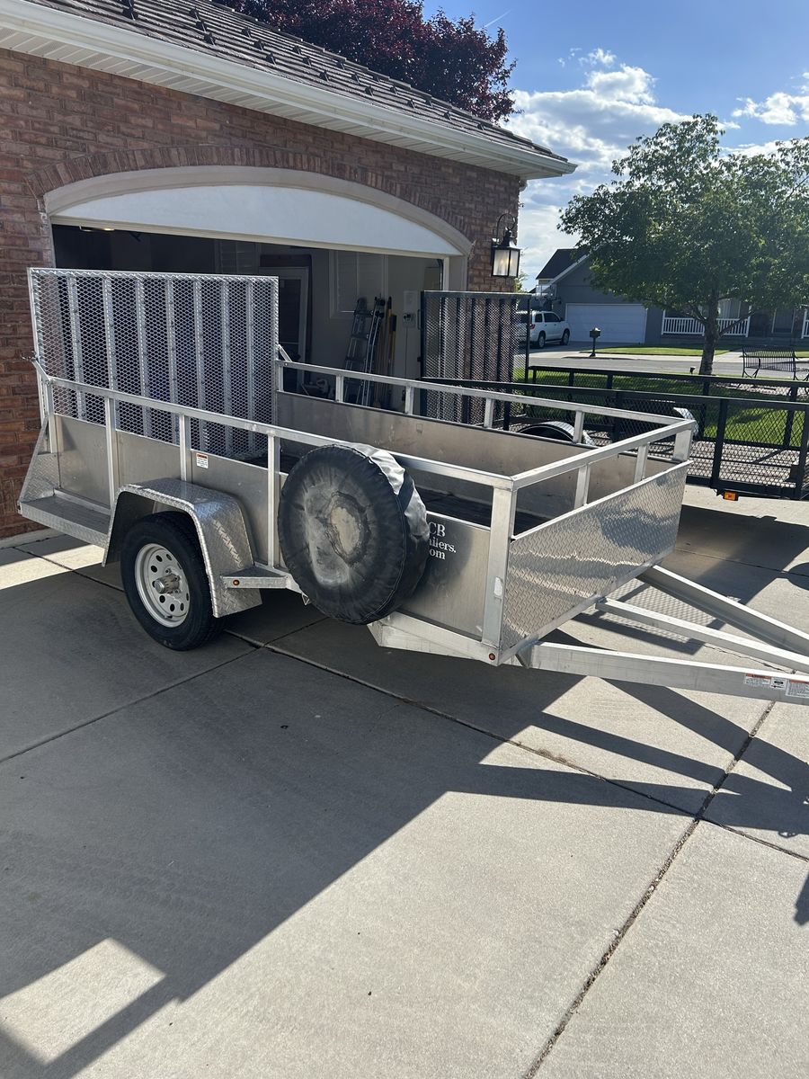 Aluminum trailer