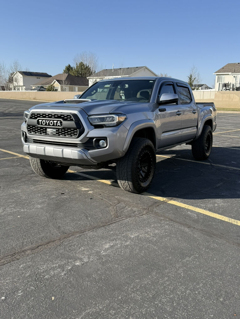 2021 Toyota Tacoma TRD Sport