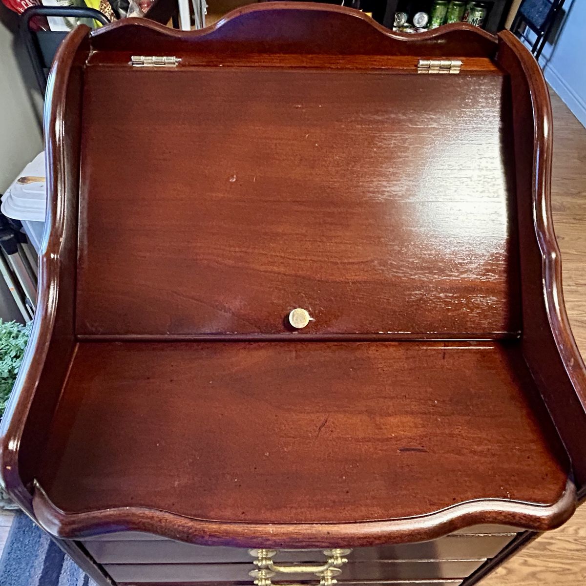 Main image 7