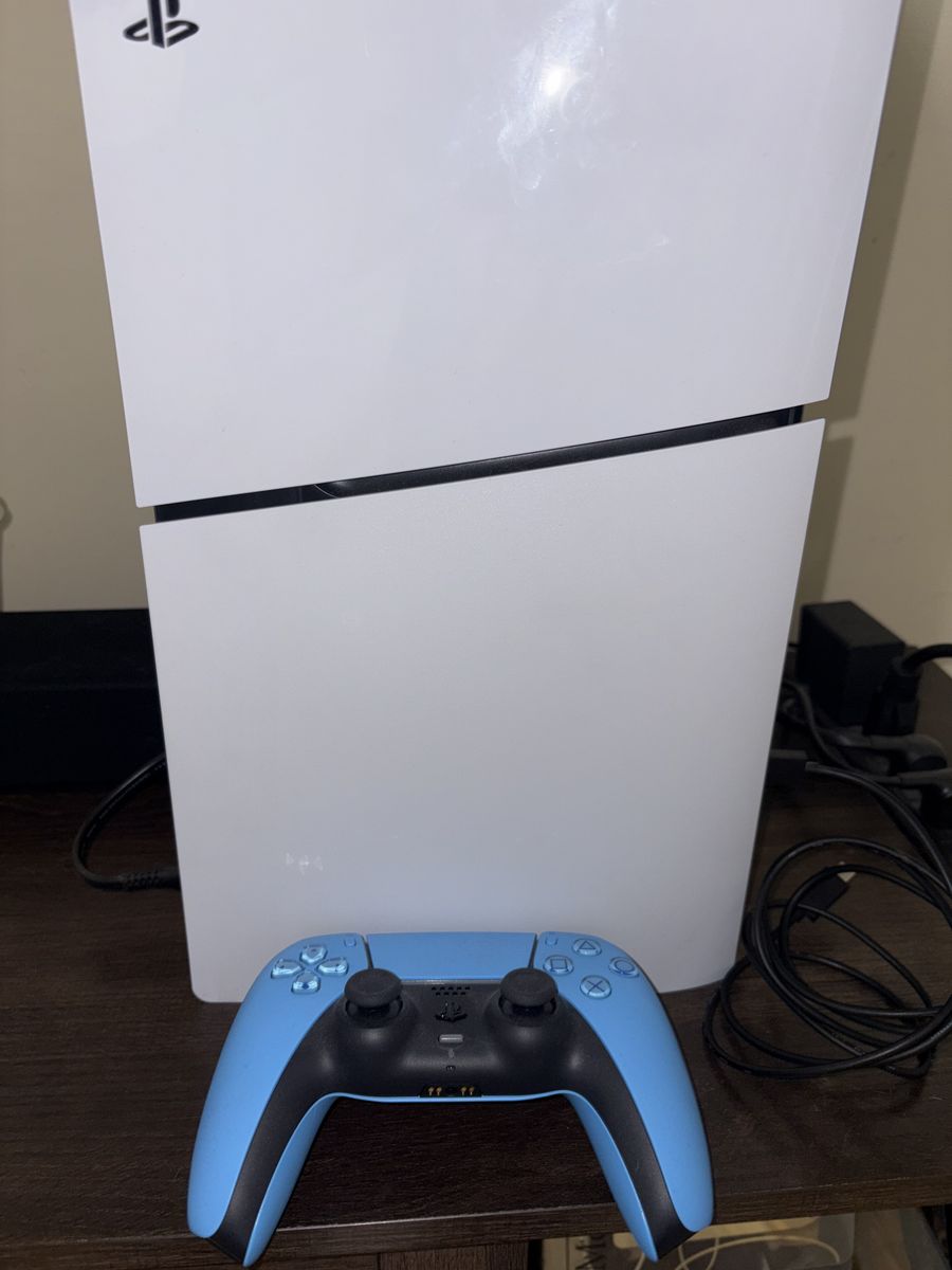 PS5 Slim digital 1tb with controller