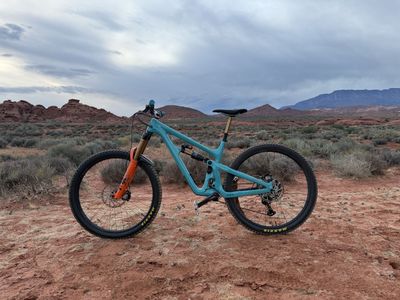 2021 Yeti SB150 TURQ Size Large