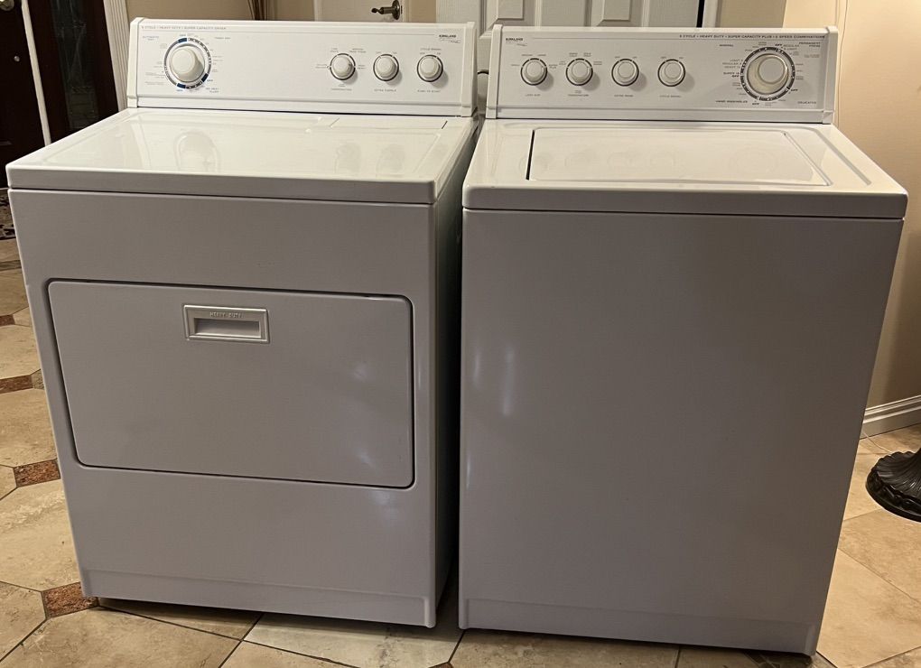 Kirkland by Whirlpool Washer/Dryer set