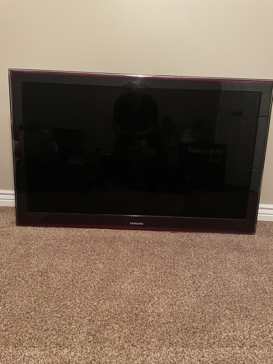 Samsung LCD HD Flat Screen TV with wall mount.