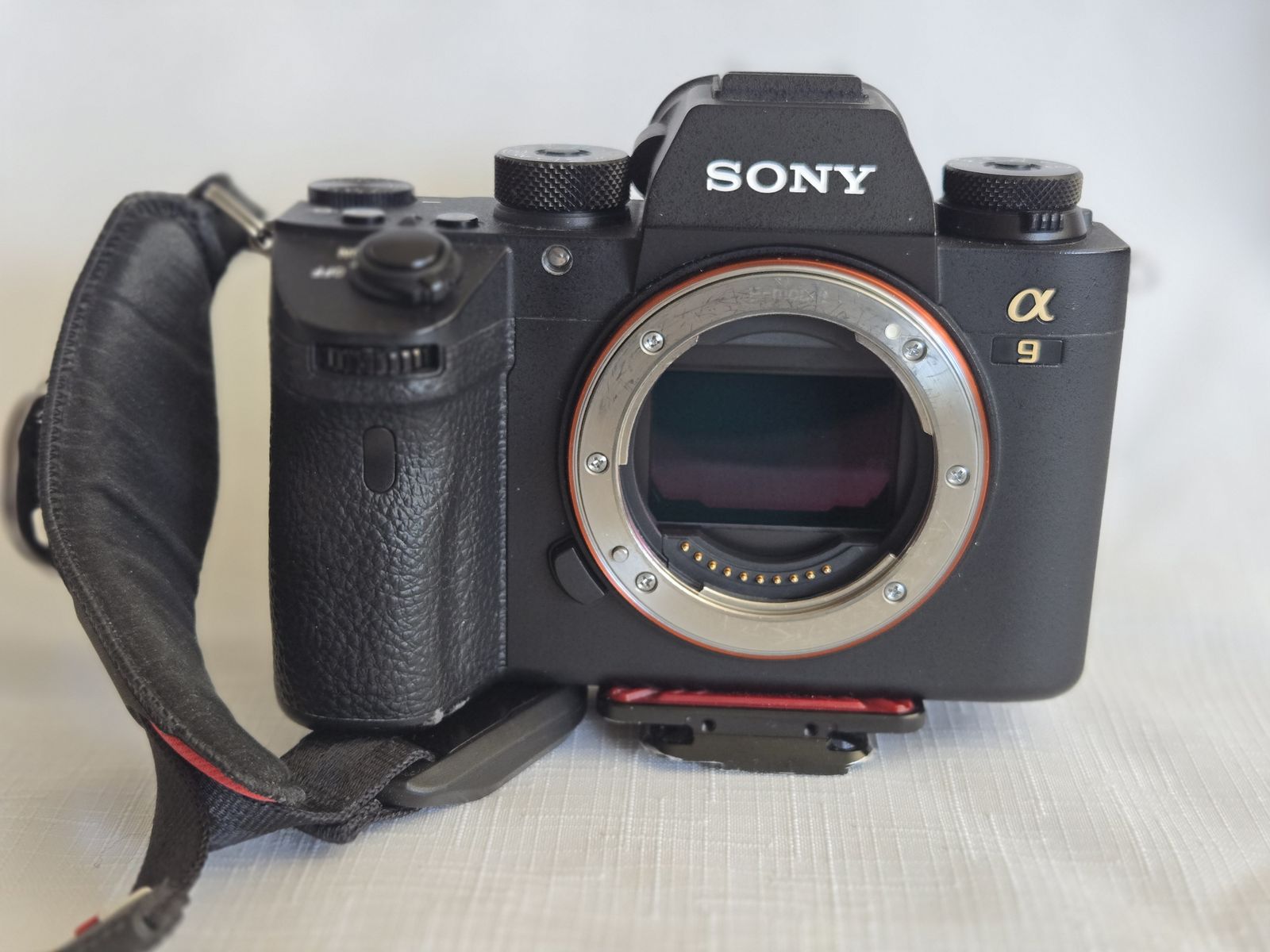 Sony ILCE-9